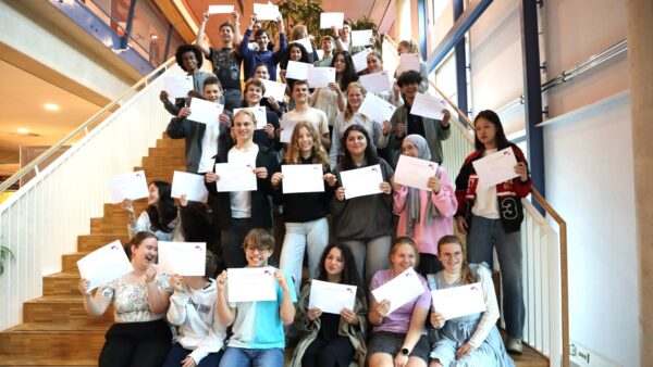Havo-4 leerlingen Havo Bèta programma knutselen rommelrobots, onderzoeken biodiversiteit en meten menselijke beweging